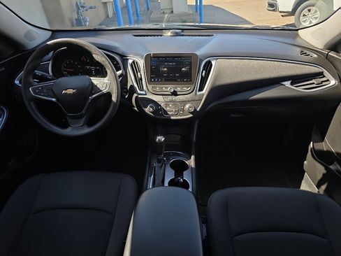 Used 2020 Chevrolet Malibu LS image 18