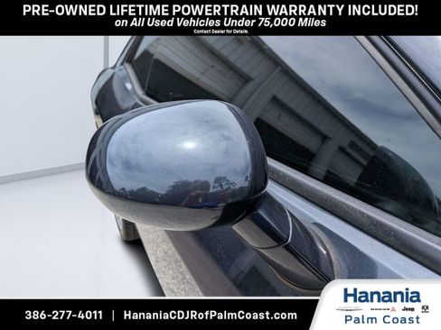 Used 2017 Dodge Challenger R/T RWD image 10