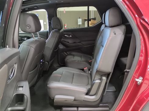 Used 2023 Chevrolet Traverse RS AWD/4WD image 15