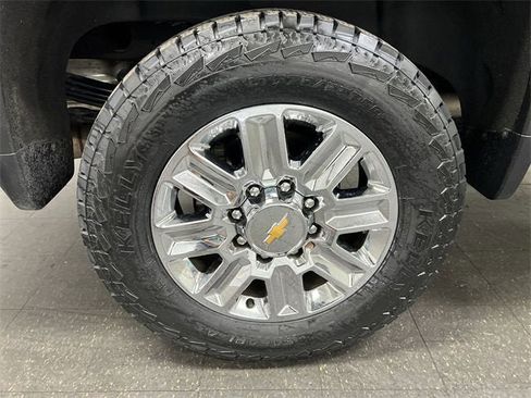 Used 2024 Chevrolet Silverado 2500 High Country w/ High Country Premium Package image 33