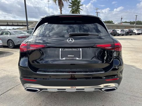 Used 2025 Mercedes-Benz GLC 300 image 6