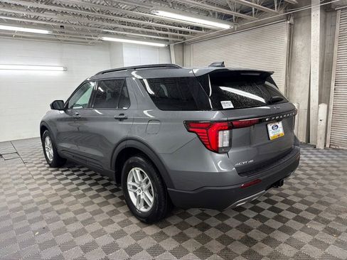 New 2026 Ford Explorer Active w/ Active Comfort Package RWD image 9