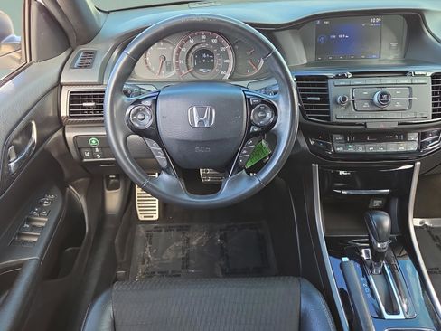 Used 2016 Honda Accord Sport image 12