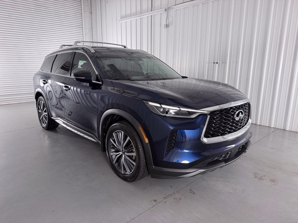 Certified 2023 INFINITI QX60 Sensory w/ Cargo Package FWD image 3