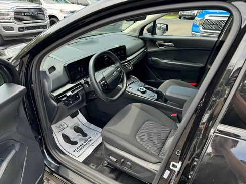 Used 2026 Kia Sportage S AWD/4WD image 3