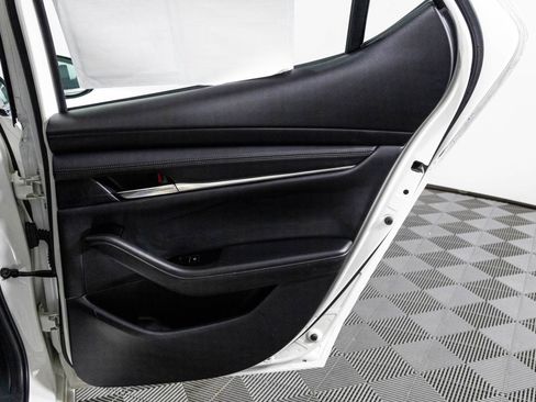 Used 2023 MAZDA MAZDA3 s image 40