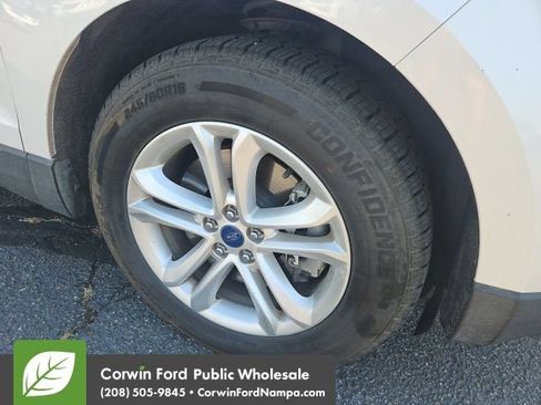 Used 2019 Ford Edge SEL w/ Equipment Group 201A AWD/4WD image 4