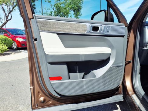 Used 2025 Hyundai Santa Fe Calligraphy FWD image 18