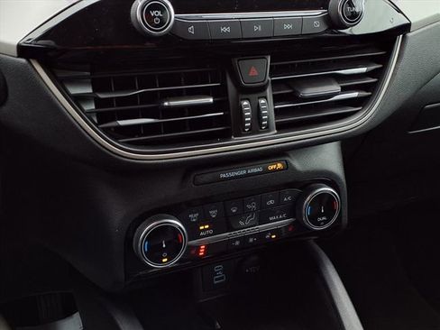 Used 2022 Ford Escape SEL w/ Technology Package image 9