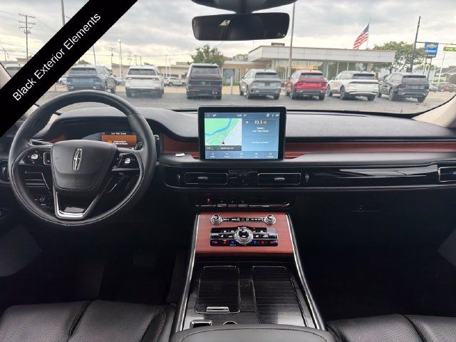 Used 2024 Lincoln Aviator Reserve w/ Equipment Group 201A AWD/4WD image 15
