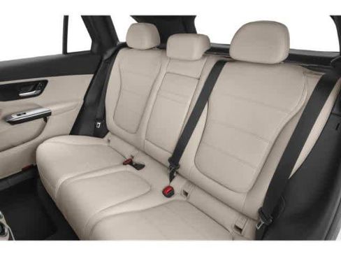 Used 2024 Mercedes-Benz GLC 300 4MATIC image 14