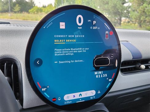 Used 2025 MINI Cooper 2-Door Hardtop image 41