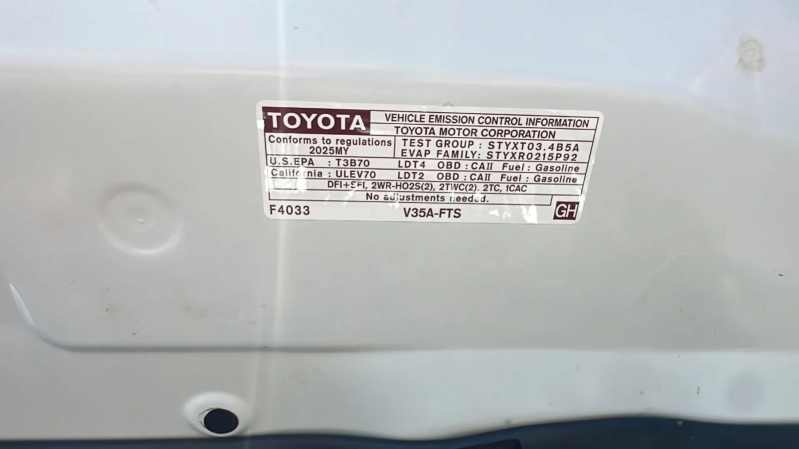 Used 2025 Toyota Tundra SR AWD/4WD image 37