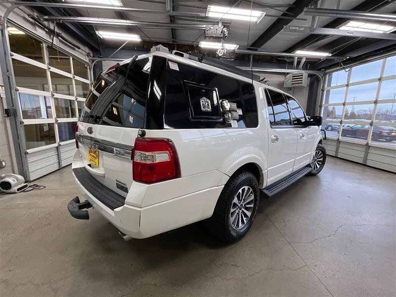 Used 2017 Ford Expedition EL XLT AWD/4WD image 5