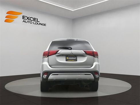 Used 2020 Mitsubishi Outlander SEL image 35