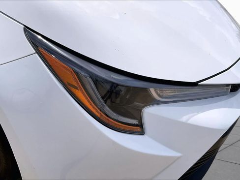 Used 2025 Toyota Corolla LE FWD image 28