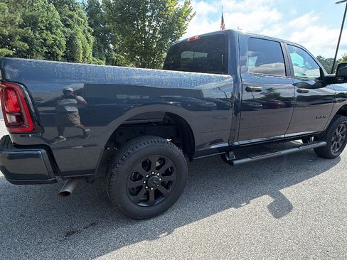 Used 2025 RAM 2500 Big Horn AWD/4WD image 8