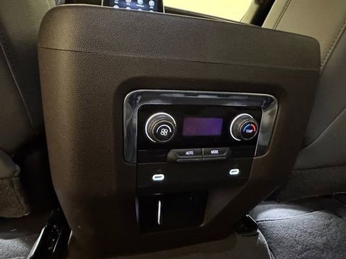 Used 2021 Chevrolet Tahoe LT image 30