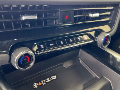 Used 2025 Chevrolet Tahoe RST w/ Comfort Package image 19