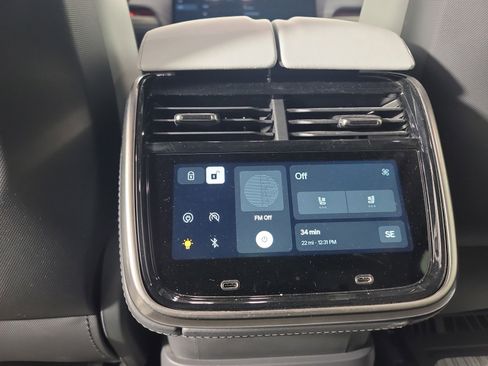 Used 2023 Rivian R1S Launch Edition image 30