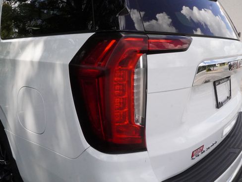 Used 2024 GMC Yukon XL SLT w/ SLT Premium Package AWD/4WD image 33