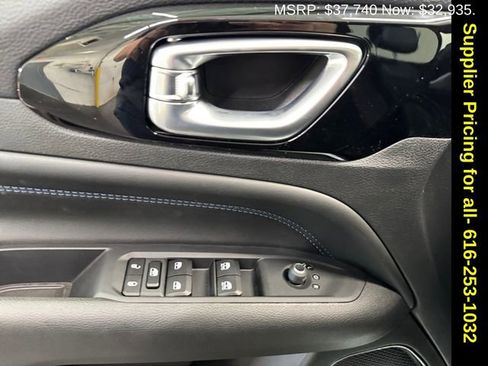 New 2026 Jeep Compass Latitude w/ Quick Order Package 29K image 8