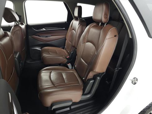 Used 2018 Buick Enclave Avenir image 30