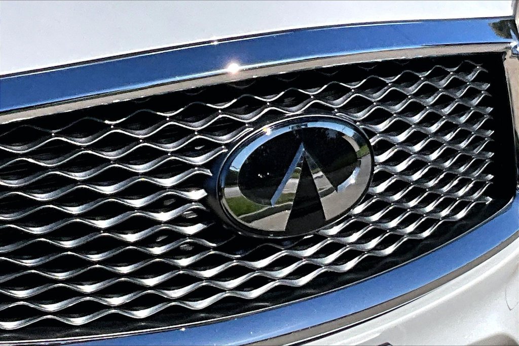 Certified 2024 INFINITI QX50 Luxe AWD/4WD image 11