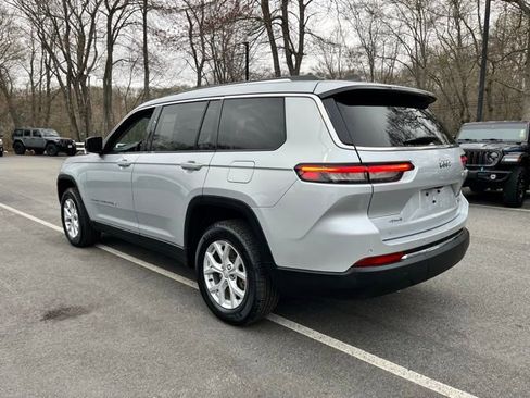 Used 2023 Jeep Grand Cherokee L Limited AWD/4WD image 10