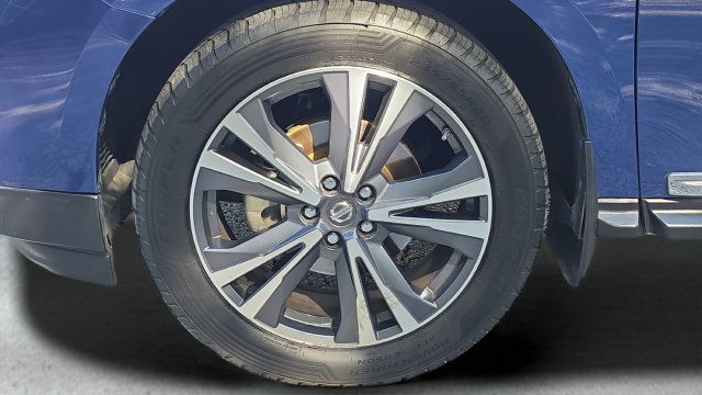 Used 2018 Nissan Pathfinder Platinum FWD image 20