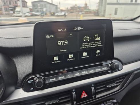 Used 2019 Kia Forte LXS image 13