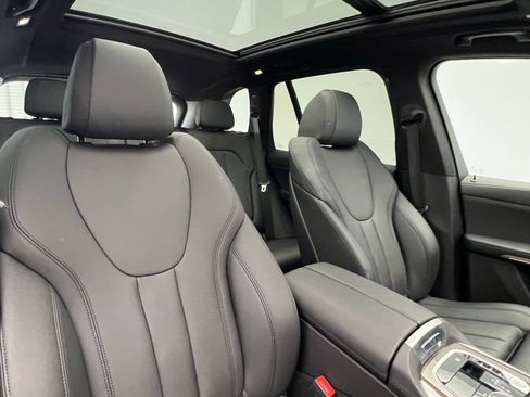 Certified 2022 BMW X5 xDrive40i image 7