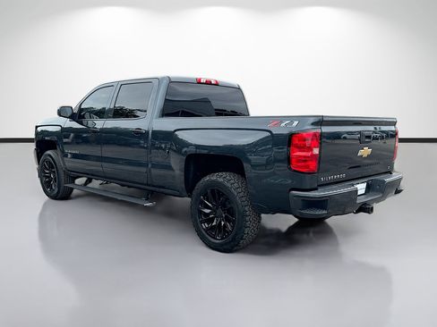 Used 2018 Chevrolet Silverado 1500 LT w/ All Star Edition AWD/4WD image 5