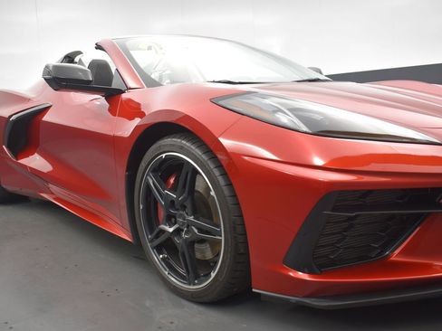 Used 2021 Chevrolet Corvette Stingray Premium Conv w/ Z51 Performance Package image 27