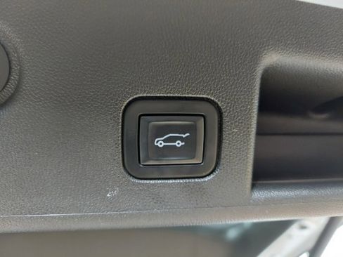 Certified 2022 Chevrolet Equinox LT image 44