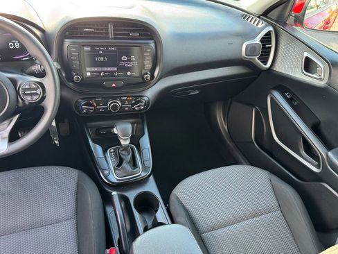 Used 2023 Kia Soul LX w/ Option Group 015 image 15