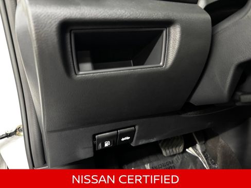 Certified 2025 Nissan Versa SR w/ Trunk Package FWD image 27