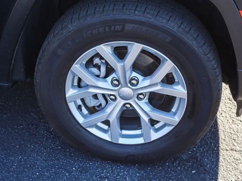 Used 2023 Jeep Grand Cherokee Limited w/ Trailer Tow Prep Group (B) image 14