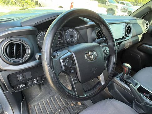 Used 2021 Toyota Tacoma TRD Sport w/ TRD Premium Sport Package image 10