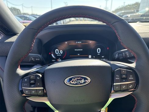 New 2026 Ford Explorer ST-Line w/ ST-Line Street Pack image 25