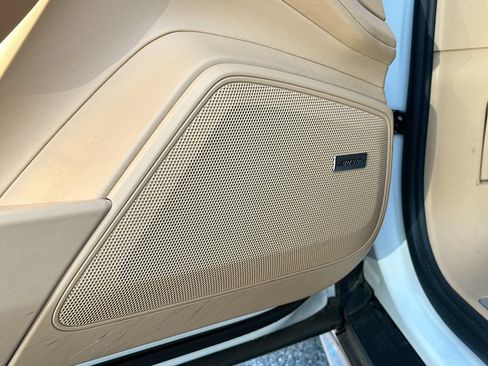 Used 2018 Porsche Panamera 4 AWD/4WD image 21