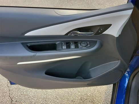 Used 2019 Chevrolet Bolt LT image 12