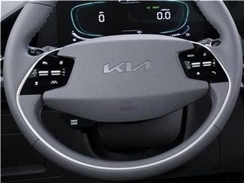 New 2025 Kia Niro EX Touring image 39