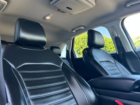 Used 2020 Ford Edge SEL w/ Convenience Package image 21