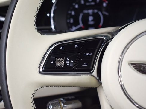 Certified 2026 Bentley Continental GTC AWD/4WD image 29