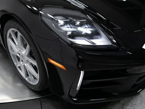 New 2025 Porsche Panamera 4 image 12