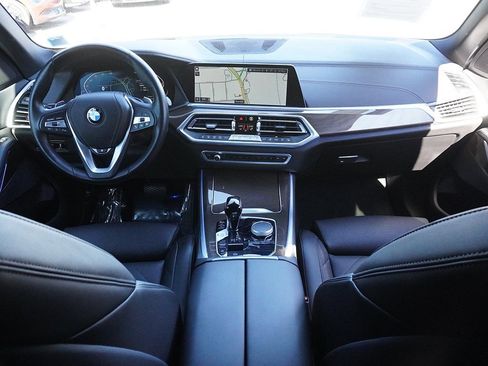 Used 2023 BMW X5 xDrive40i w/ Premium Package image 48