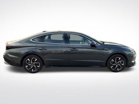 Used 2024 Hyundai Sonata SEL FWD image 4