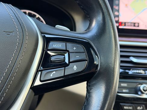 Used 2019 BMW 530i w/ Executive Package image 26