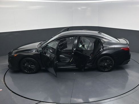 Used 2025 Toyota Camry SE FWD image 25